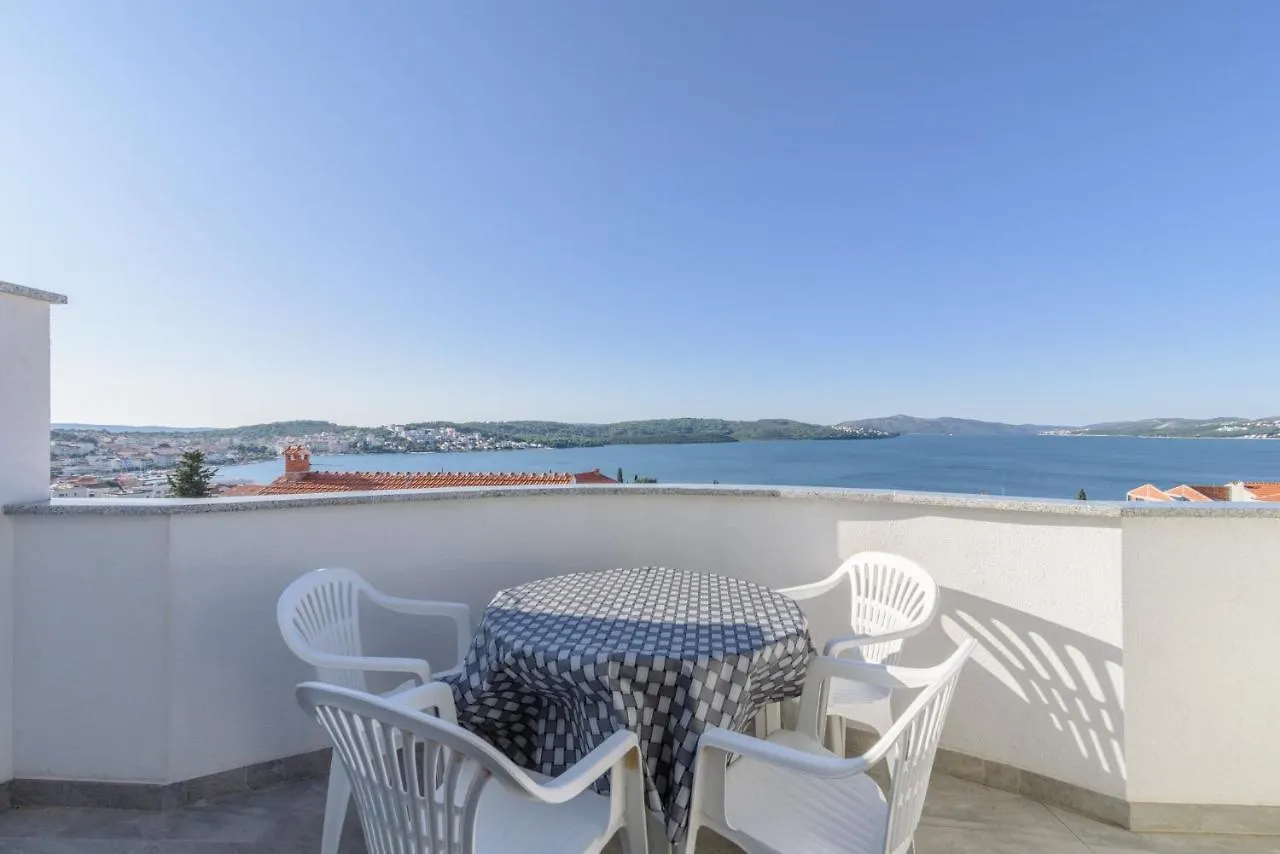 Villa Andelo Trogir 0*,  Kroatien